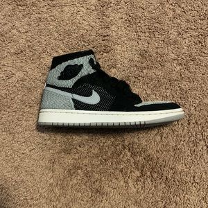 Size 6 boys Nike flyknit